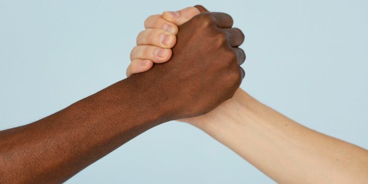 MPCE promove palestra sobre racismo no âmbito jurídico em Barbalha