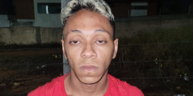 “Zói” é preso suspeito de matar garçom a tiros em Crato