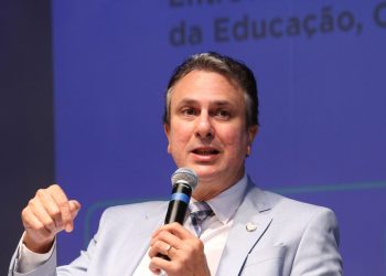 O ministro da Educação, Camilo Santana (Foto: Rovena Rosa/Agência Brasil)