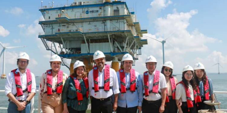 Comitiva do Ceará visita principal complexo eólico de Fujian, na China