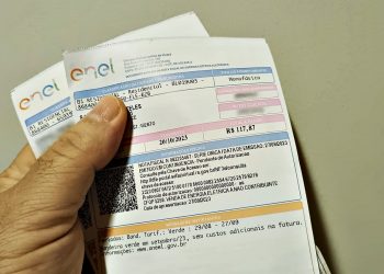 Conta de luz continua sem cobrança extra em outubro