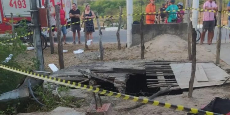 Garoto de 5 anos morre afogado em cacimba em Quixadá (Foto: Divulgação/Corpo de Bombeiros)