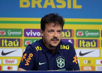 Com novidades, Fernando Diniz anuncia convocação da Seleção Brasileira