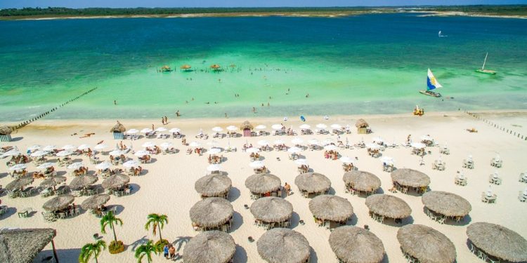 Elmano de Freitas se reúne com Lula para tratar sobre a gestão compartilhada do Parque Nacional de Jericoacoara