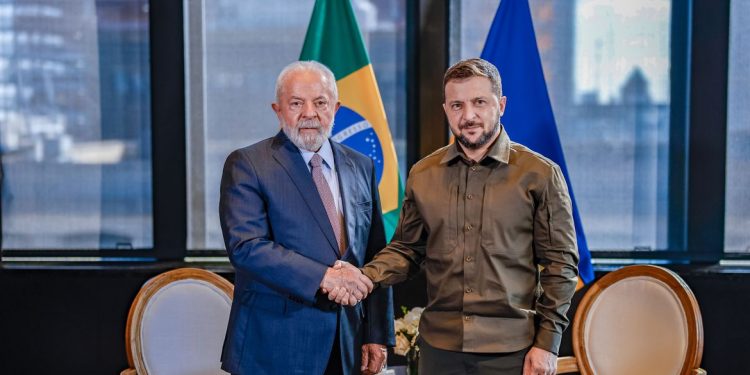 Lula se reúne com Zelensky em NY: ‘Conversamos sobre caminhos da paz’