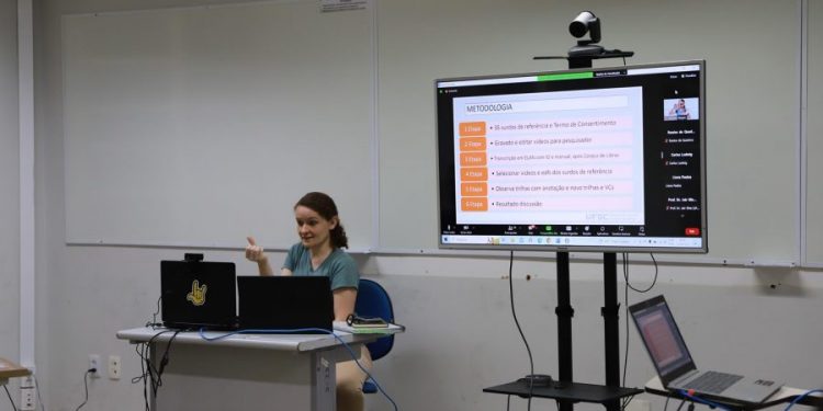 Docente da UFCA é primeira pessoa surda a se tornar doutora na região do Cariri