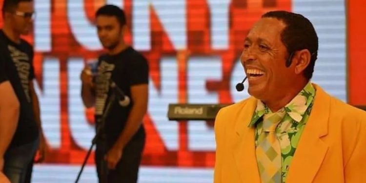 Humorista Dr. Piru, do Programa do Mução, é encontrado morto a tiros em praia