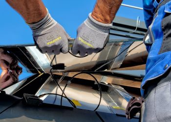 Energia Solar Fotovoltaica é um dos cursos ofertados (Foto: Ricardo Gomez Angel/Unsplash)