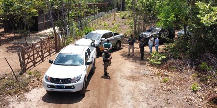 MPCE realiza operação para fiscalizar obras e construções irregulares no Distrito de Visgueiros, no Crato