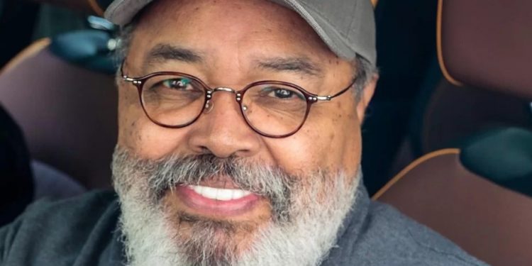 Jorge Aragão anuncia remissão completa do câncer no sistema linfático