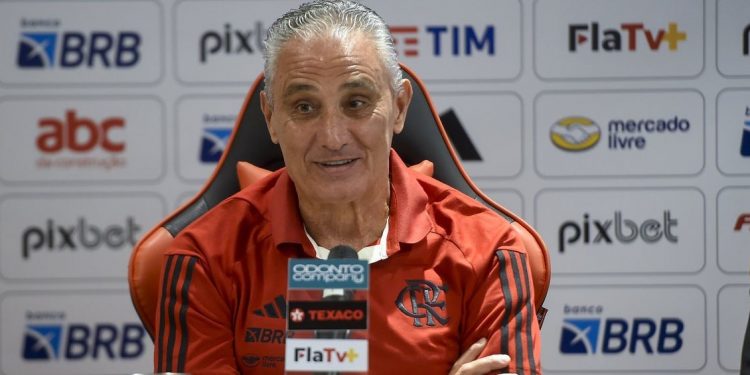Tite é apresentado oficialmente como técnico do Flamengo