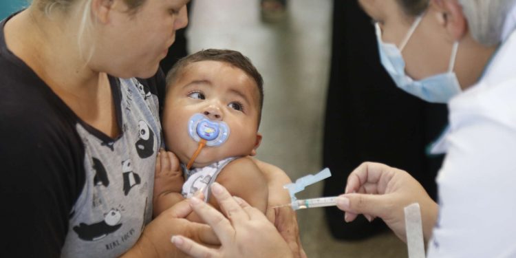 No Ceará, ministros Camilo Santana e Nísia Trindade lançam Campanha de Multivacinação