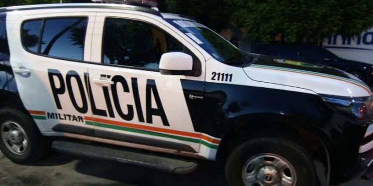 Criminosos invadem residência e matam quatro pessoas da mesma família no Ceará