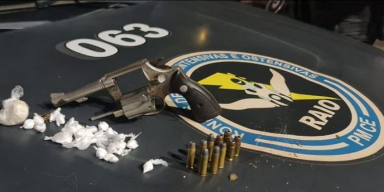 Barbalha: Dupla suspeita de envolvimento em roubo contra entregador de farmácia é presa