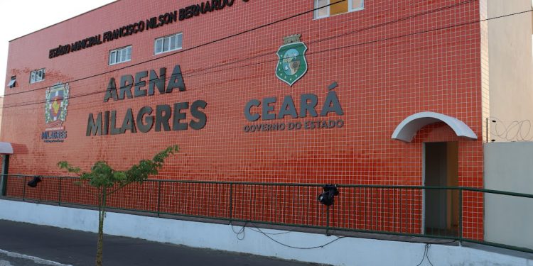 Governo do Ceará inaugura Estádio Nilsão em Milagres