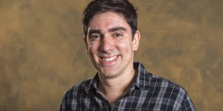 Marcelo Adnet e Globo não renovam contrato e humorista deixará emissora