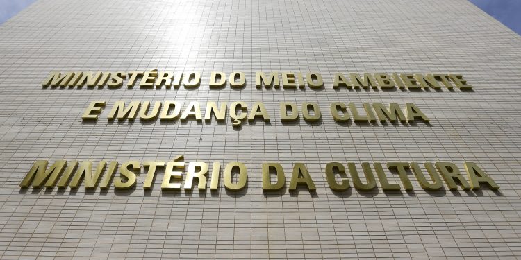 Ministério da Cultura vai lançar concurso público para 99 temporários; confira edital