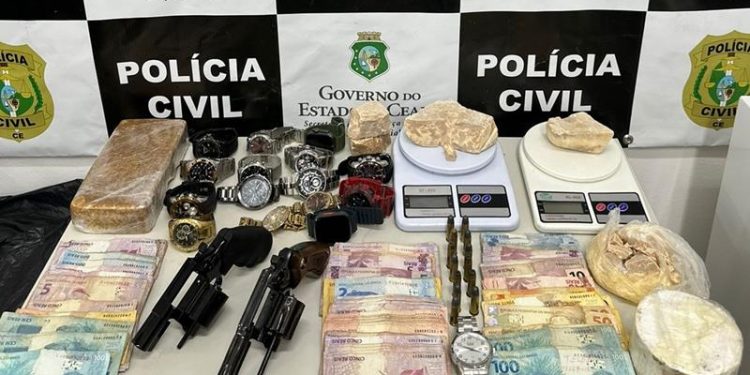 Polícia Civil prende suspeito com mais de 2kg de drogas e apreende arma e veículo em Juazeiro do Norte