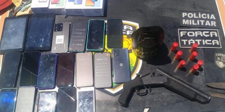 Quatro homens são presos em flagrante por roubo em loja de eletrônicos em Caririaçu