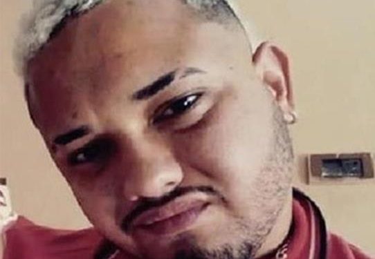 Jovem de 25 anos é morto a tiros em frente à sua residência, em Juazeiro do Norte