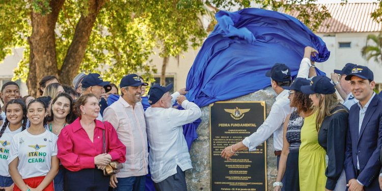 Em solenidade concorrida, Lula assina decreto que cria o campus do ITA no Ceará