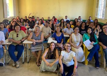 Urca realiza oficina sobre escrita de cordel em Missão Velha