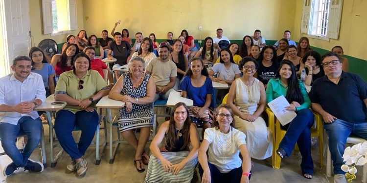 Urca realiza oficina sobre escrita de cordel em Missão Velha