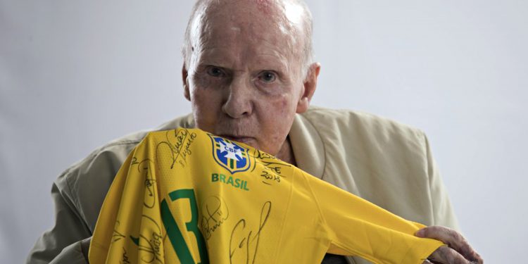 Morre Zagallo, uma das lendas do futebol brasileiro