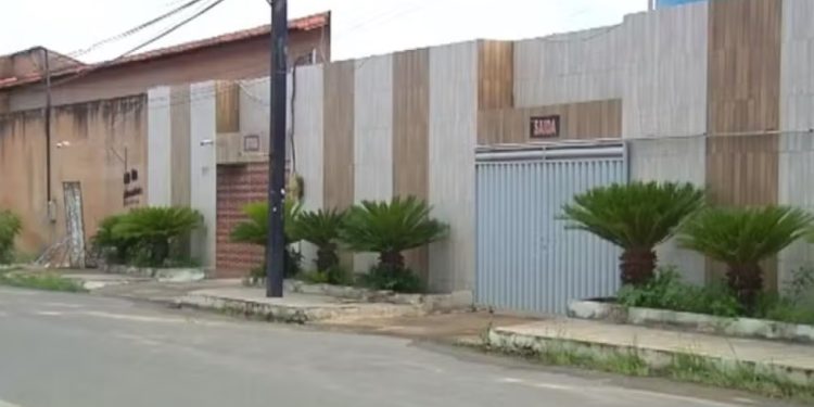 Crato: Polícia captura três suspeitos de assalto em quarto de motel com nove pessoas