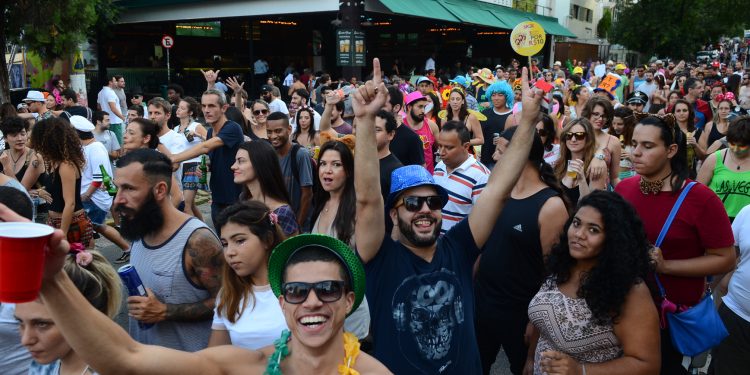 O impossível e o sensível – Por J. Flávio Vieira