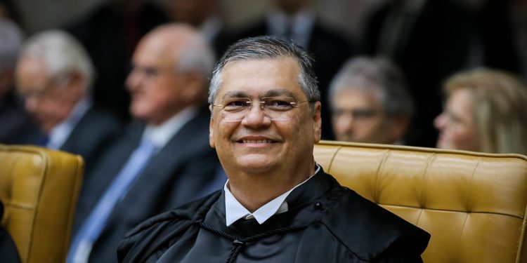 Indicado por Lula, Flávio Dino toma posse como ministro do STF