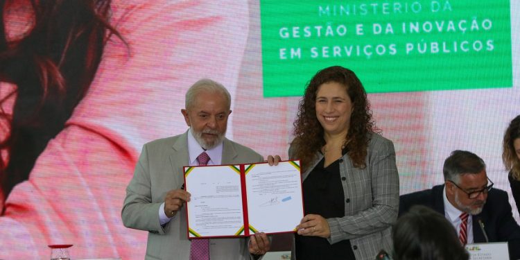Lula lança projeto que destina ao menos 500 imóveis da União para moradia popular