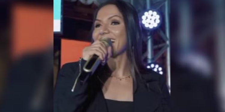 Cantora de forró e marido morrem afogados ao tentar cruzar ponte de carro, em Jardim