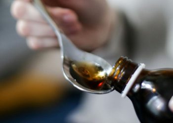 Estudo da UFC comprova eficácia de substâncias no xarope para redução de sintomas da Covid-19 (Foto: cottonbro studio/Pexels)