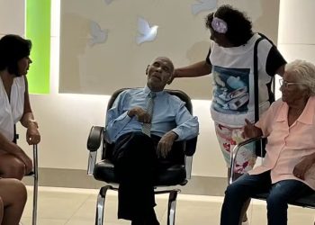 Quirino da Silva Souza morreu aos 96 anos e foi velado sentado em uma poltrona, em Aparecida de Goiânia (Foto: Acervo pessoal/Wanderley Rodrigues)