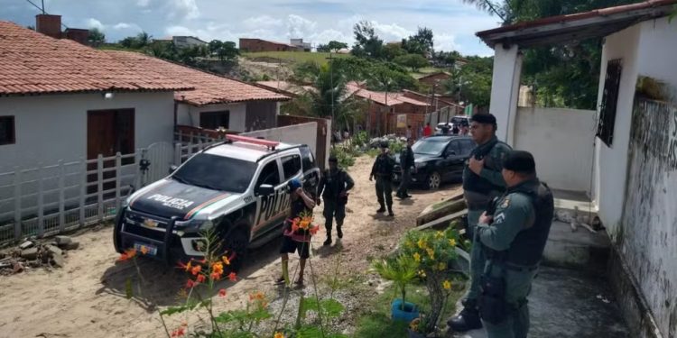 Criança de seis anos é achada morta em carro com sinais de violência sexual no Ceará