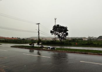 Inmet emite alerta de chuvas intensas para 102 cidades do Ceará