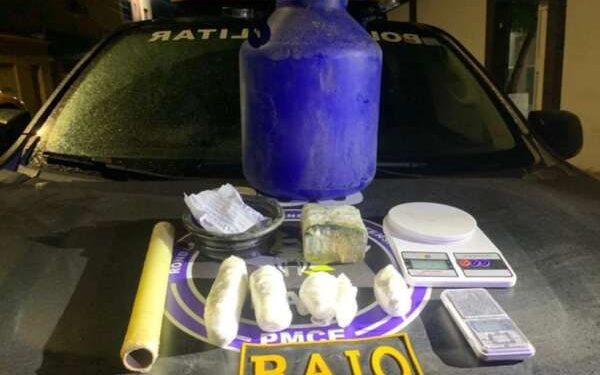 CPRAIO apreende 700g de drogas enterradas em balde de leite em Milagres; dois homens são presos