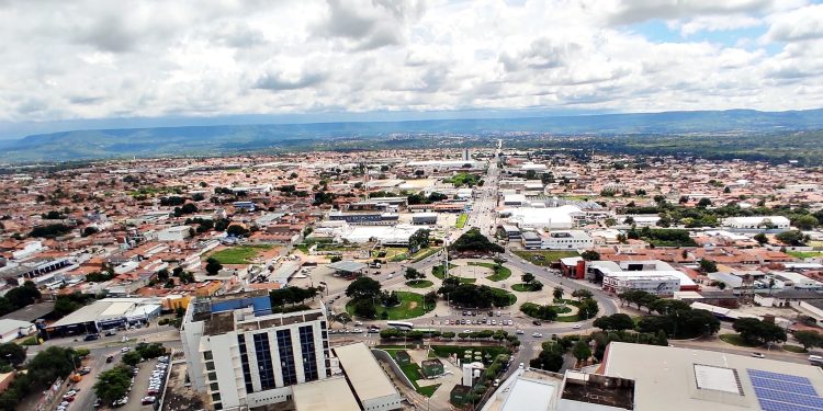 Juazeiro do Norte não atinge meta de 200 mil eleitores e ficará sem segundo turno nas eleições municipais