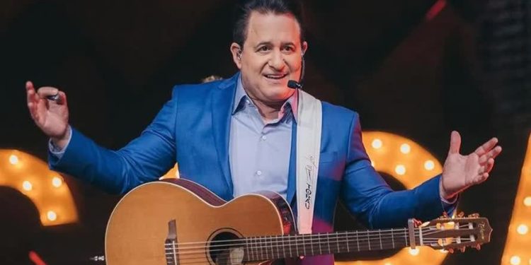 Sertanejo Marrone é internado com urgência e passa por cirurgia