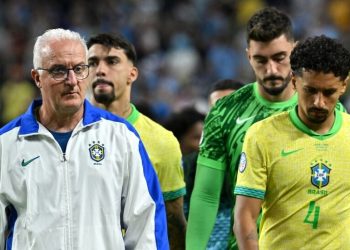 Brasil cai nos pênaltis diante do Uruguai e dá adeus à Copa América