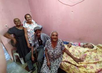 João Batista reencontrou os parentes em Juazeiro do Norte após ficar mais de 30 anos sem contato (Foto: Divulgação/Defensoria Pública do Ceará)