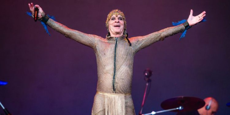 Ney Matogrosso no Crato: saiba data e local do show