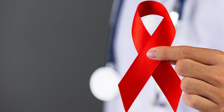 Nova variante do HIV é identificada em três estados brasileiros, revela estudo