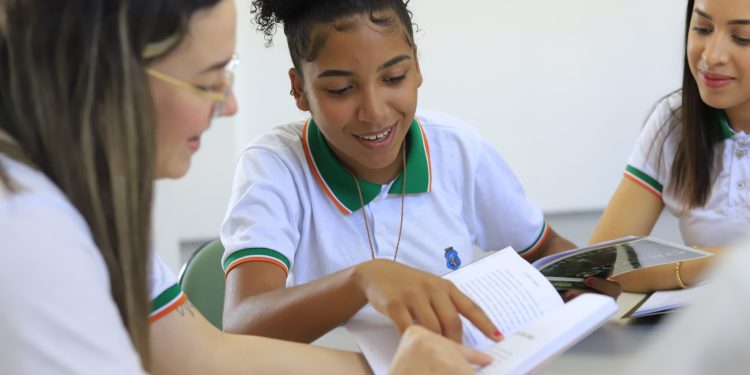 Ideb 2023: Ceará conquista melhor resultado do Brasil no Ensino Fundamental e a terceira melhor nota no Ensino Médio