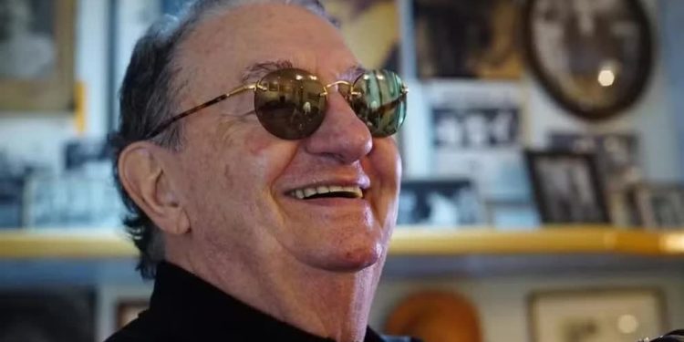 Caçulinha, músico do Domingão do Faustão, morre aos 86 anos em São Paulo