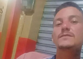 Égmon Henrique de Melo Oliveira, morreu na porta de um bar, com marcas de tiros na cabeça (Foto: Arquivo pessoal)
