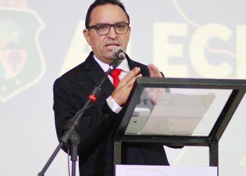 Pedro Lobo se licenciou da vereança para assumir o mandato de deputado estadual (Foto: Júnior Pio/Alece)