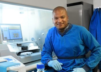 Biomédico Matheus Henrique Dias (Foto: Instituto Butantan/Divulgação)