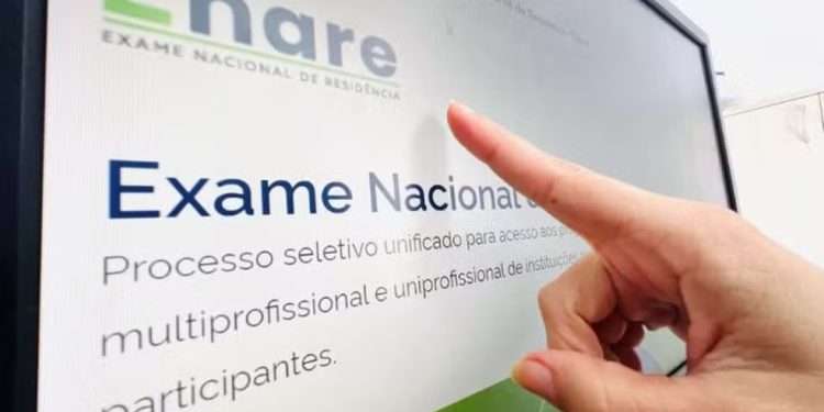 Sesa encerra inscrições com 900 vagas para residência médica nesta quinta-feira (5)